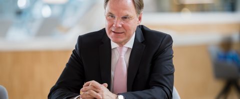 Oud Imtech-ceo Gerard van de Aast naar KPN – Opnieuw een notariaat in opspraak