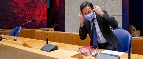 Unilever-topman gul met vaccins – Kabinet Rutte III op punt van omvallen