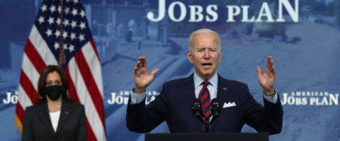 Hoe Biden multinationals wereldwijd meer belasting wil laten betalen