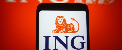 ING overweegt keiharde ingreep bij Payvision – Accenture verdient half miljard aan modereren Facebook