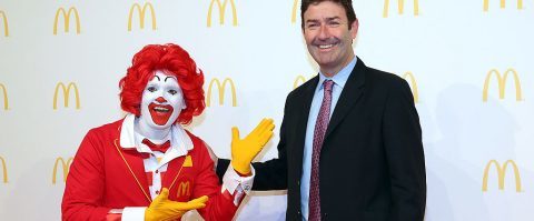 Oud-topman McDonald’s levert 105 miljoen in – VDL slikt bittere pil met afhaken Canoo