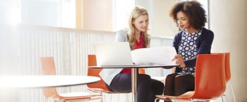Waarom topvrouwen zorgen voor minder fusies en overnames