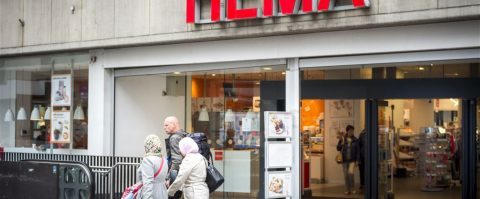 Afhalen in winkels ‘doekje voor het bloeden’ – Von der Leyen vindt excuses niet nodig