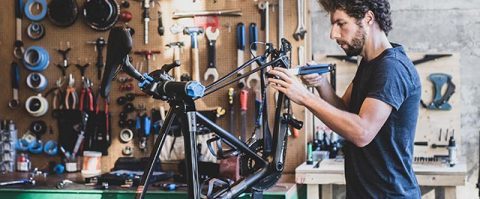 Pon wordt grootste fietsenfabrikant ter wereld – Stoelendans in top van ABN Amro