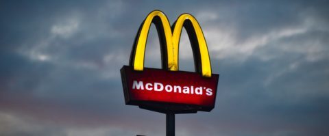 Google zet onderzoeker op straat naar diversiteitsrel – McDonalds wil meer vrouwen in de top
